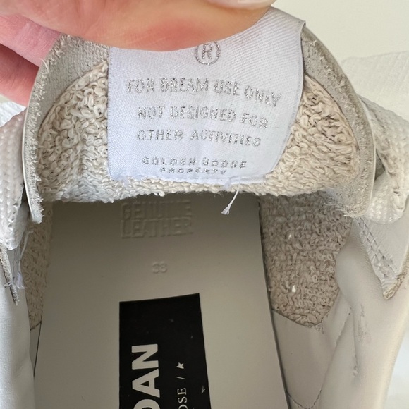 Golden Goose BRAND NEW with box, dust bag and official passport registration - Picture 16 of 17